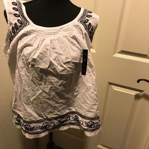 Banana Republic White & Black Sleeveless Embroidery On Tank Top/Cami